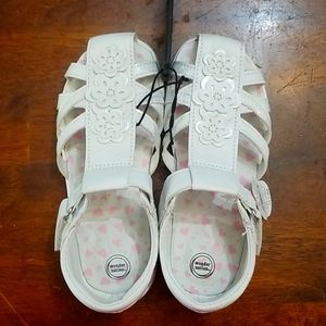 Little girl, sz 11, white sandals